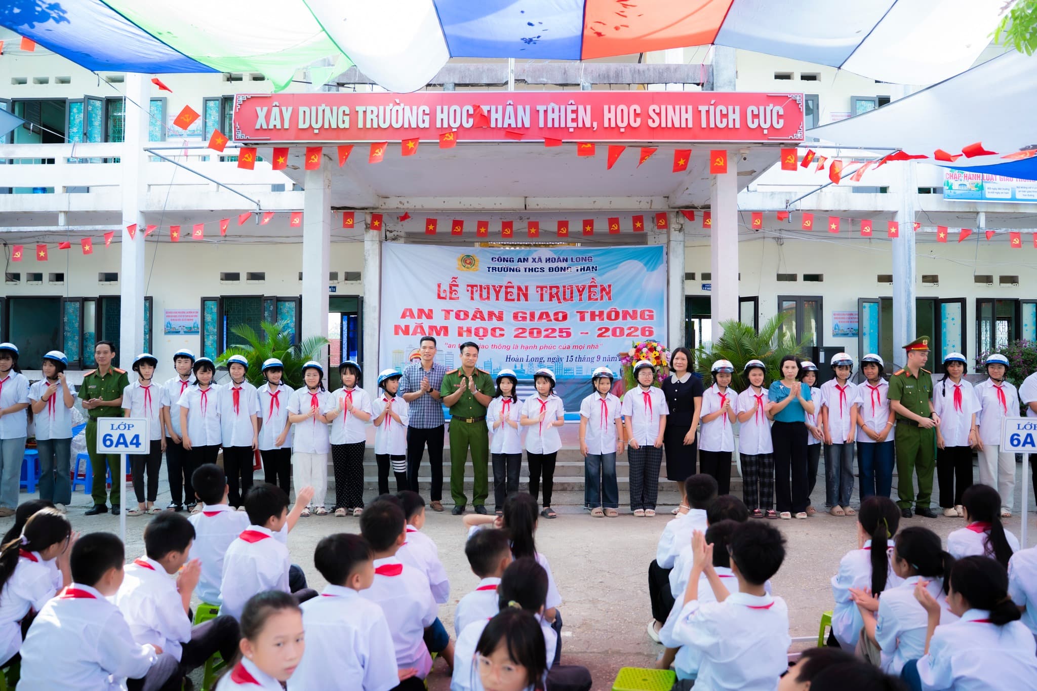 CÔNG AN XÃ HOÀN LONG TUYÊN TRUYỀN AN TOÀN GIAO THÔNG CHO HỌC SINH TRƯỜNG THCS ĐỒNG THAN